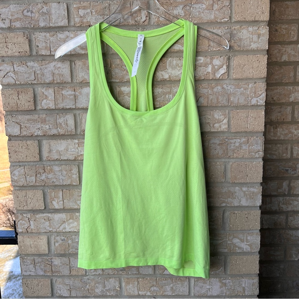 Lululemon Swiftly Tech Racerback Tank Top 2.0
Race Length